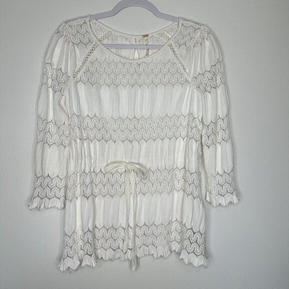 Free People Lace open Knit White Top Tie front Size M Fire Island - Picture 1 of 12